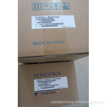 YASKAWA SGMGV-30ADC61 SGDV-200A01A NEW